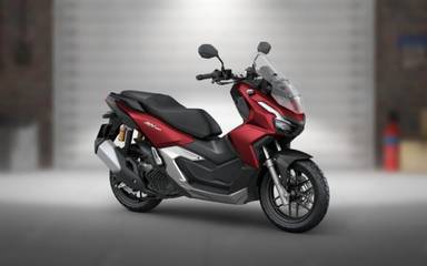 Honda ADV 160 scooter rental in Bangkok