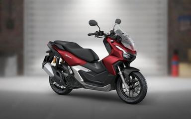 Honda ADV 160 scooter rental in Bangkok