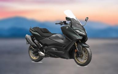 Yamaha TMAX 560 scooter rent in Phuket