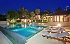 luxury pool villa thailand