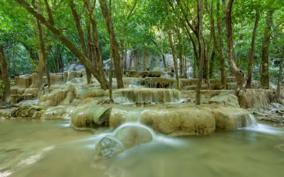 Wang Sao Thong Waterfall